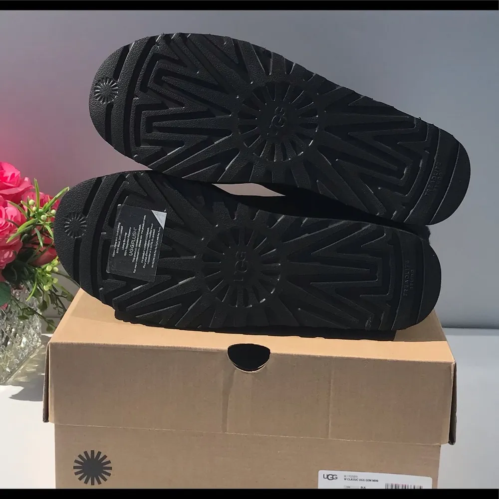 UGG Classic UGG Gem Mini Boots - Image 9