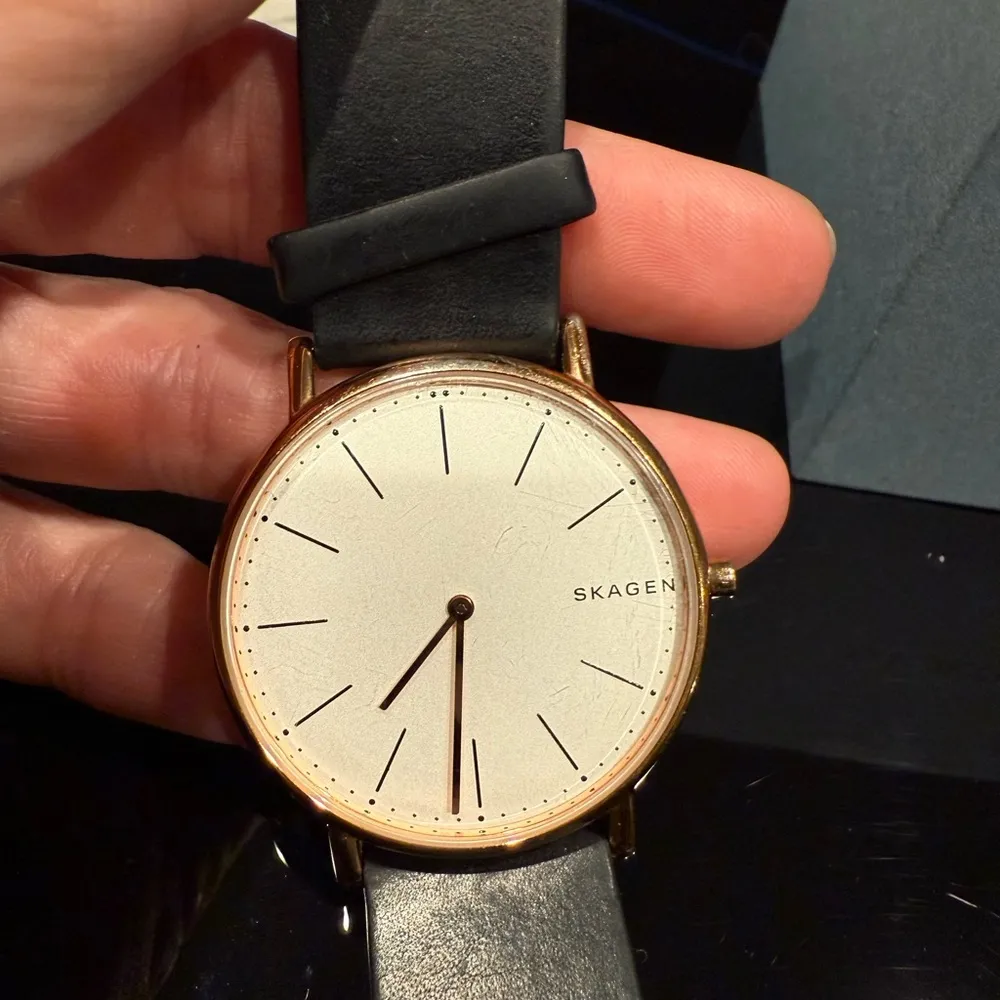 Skagen Signatur SKW6430, Black and Gold with White Face - Image 5