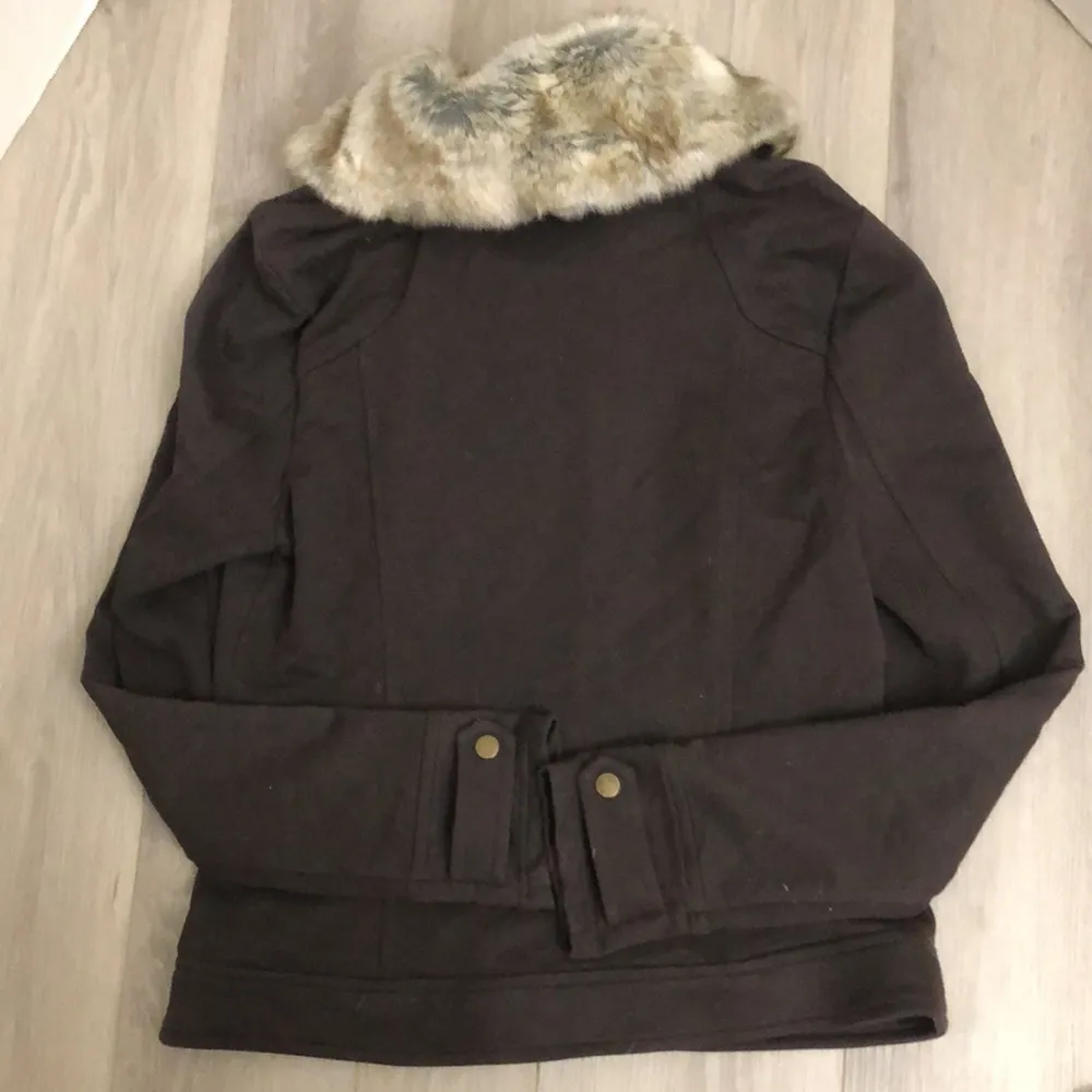 removable faux fur collar jacket size large - Image 5