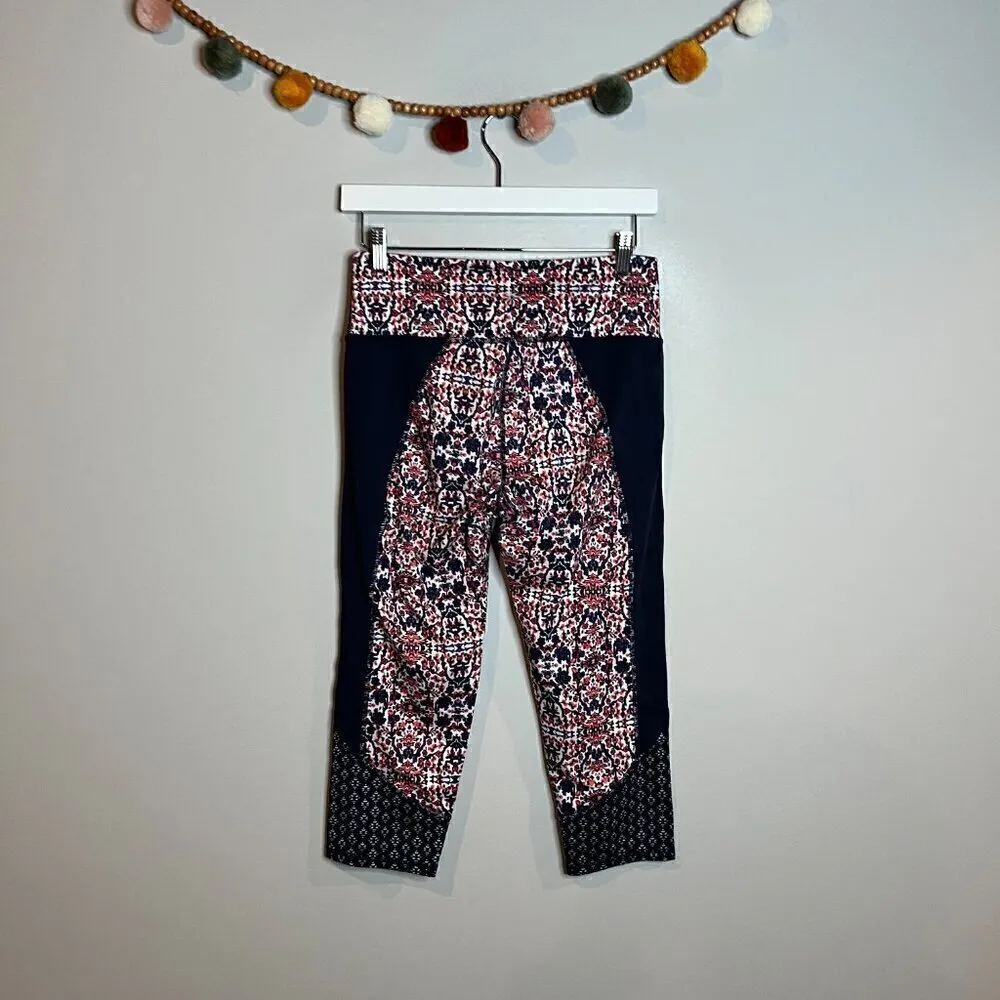 Athleta Indigo Shores Chaturanga Capri High Rise in Coral Quest - Image 5