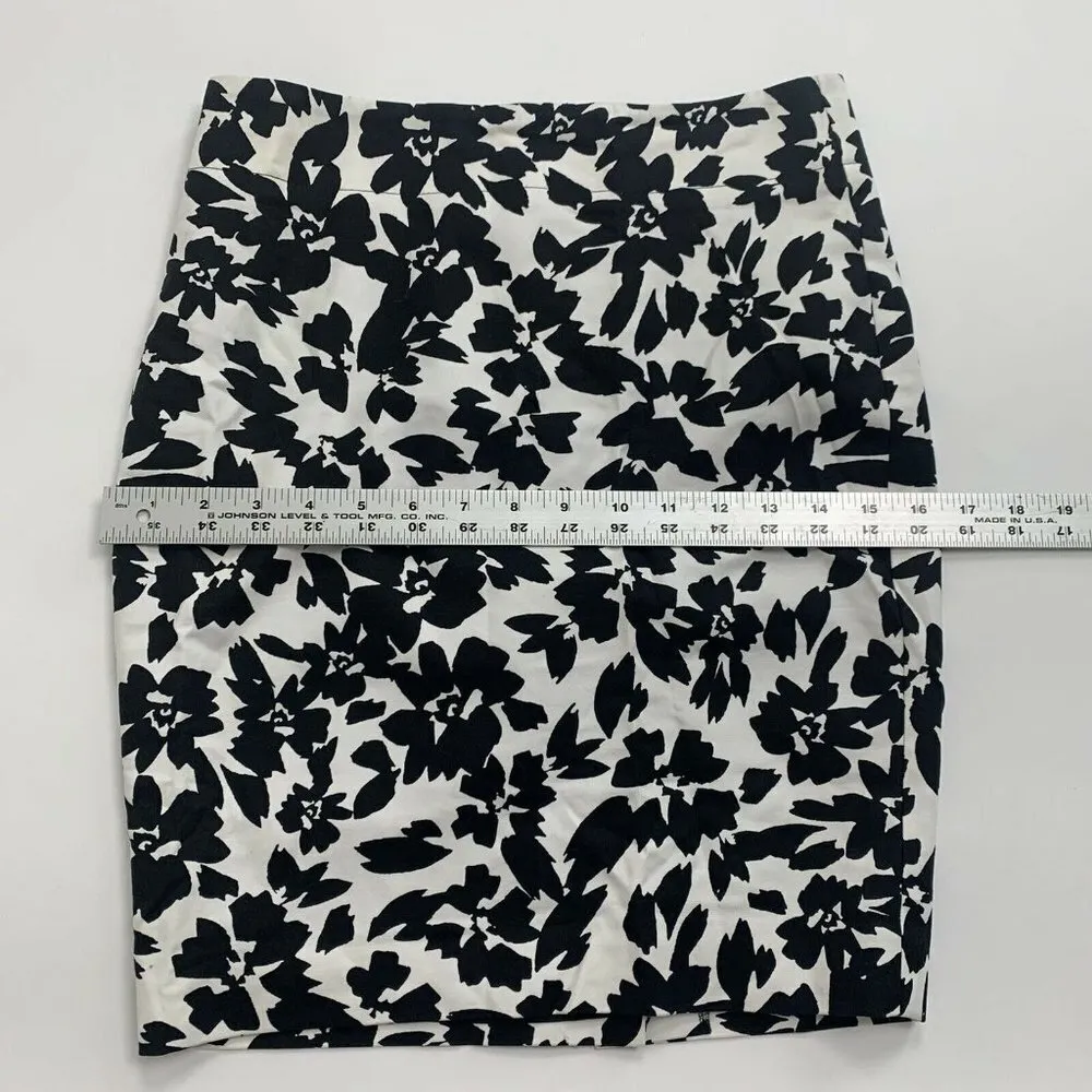 Ann Taylor Loft Black White Floral Skirt - Image 7