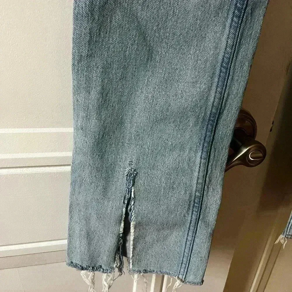 Light wash Zara jeans. Split at the front on both sides. Size 4. - Image 2