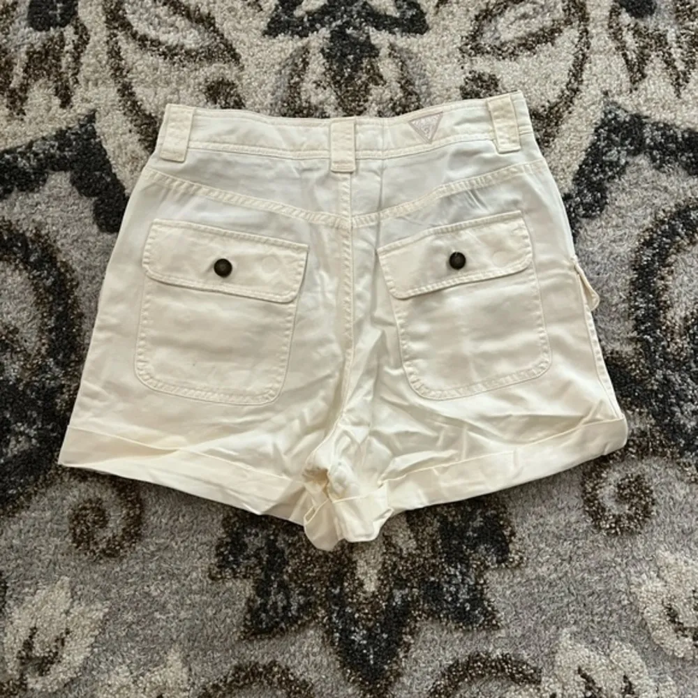 Guess Eco Iris Cargo Short sz 26 - Image 8
