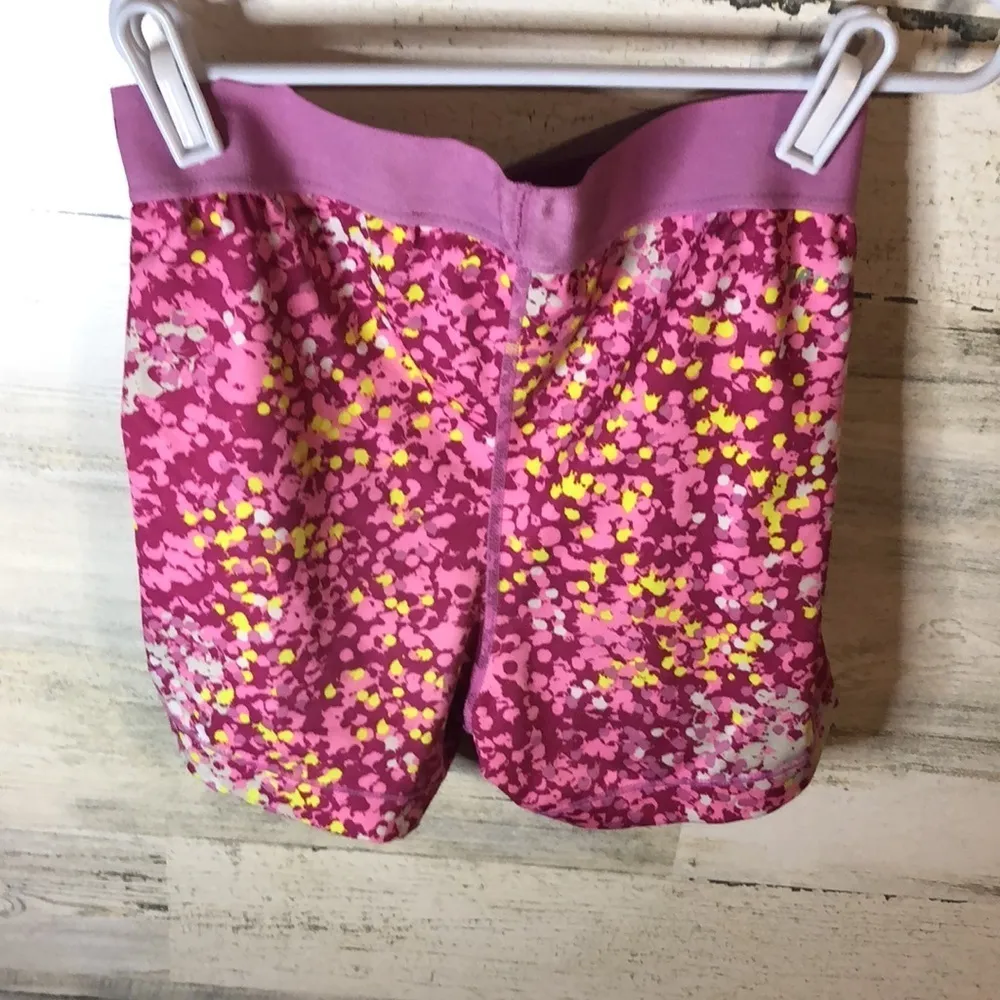 Nike printed spandex shorts yellow and pink in color size small workout … - Image 5