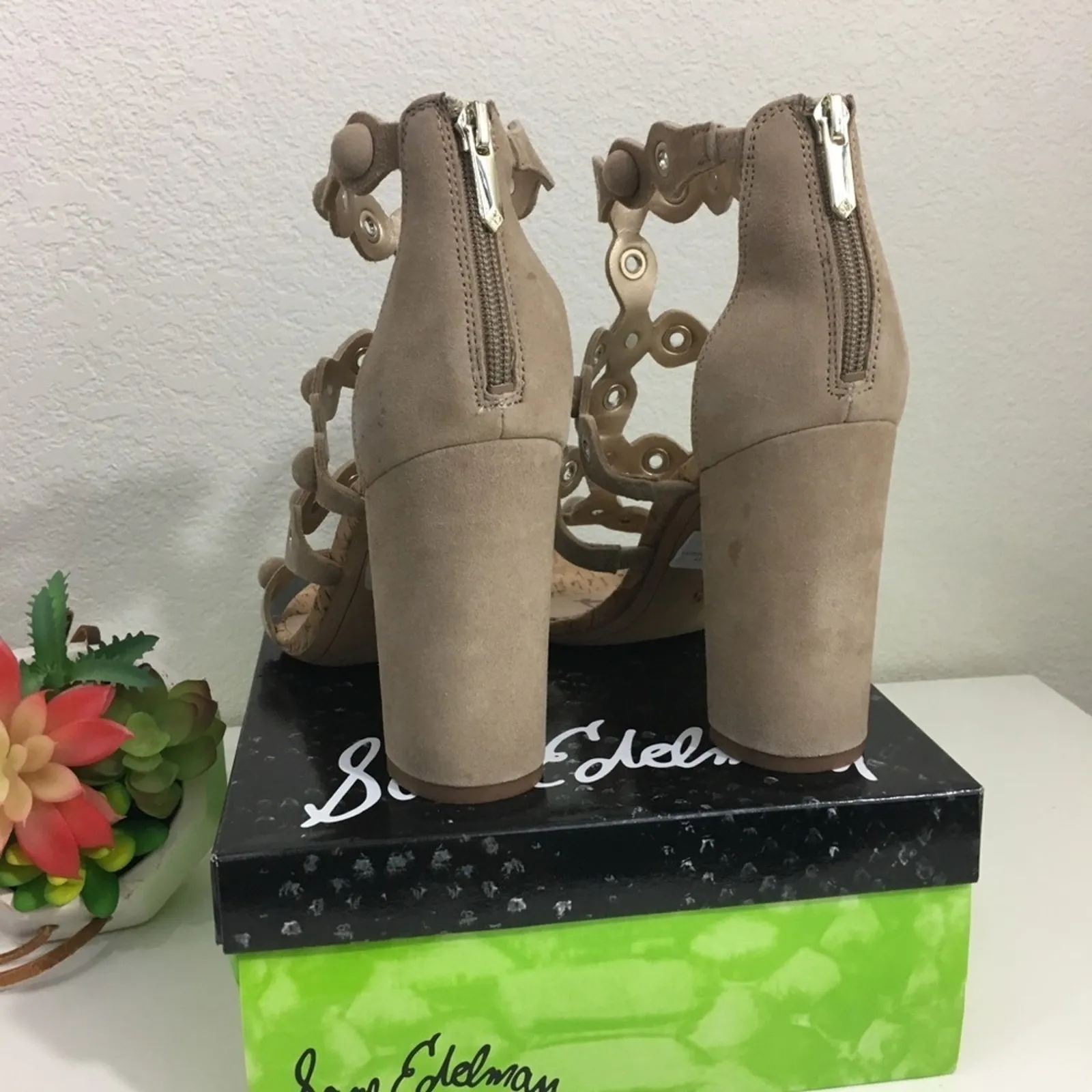 NIB Sam Edelman Yuli nude suede heels 10 - Image 3