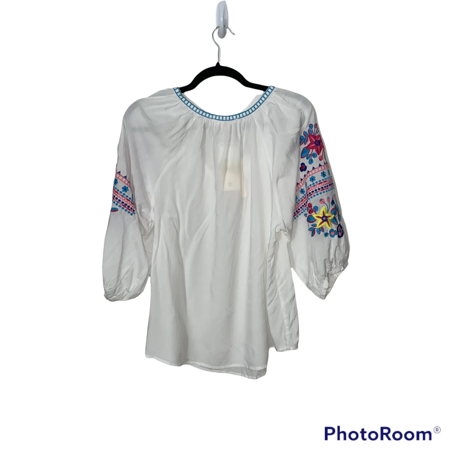 Solitaire embroidered boho blouse Size Medium - Image 2