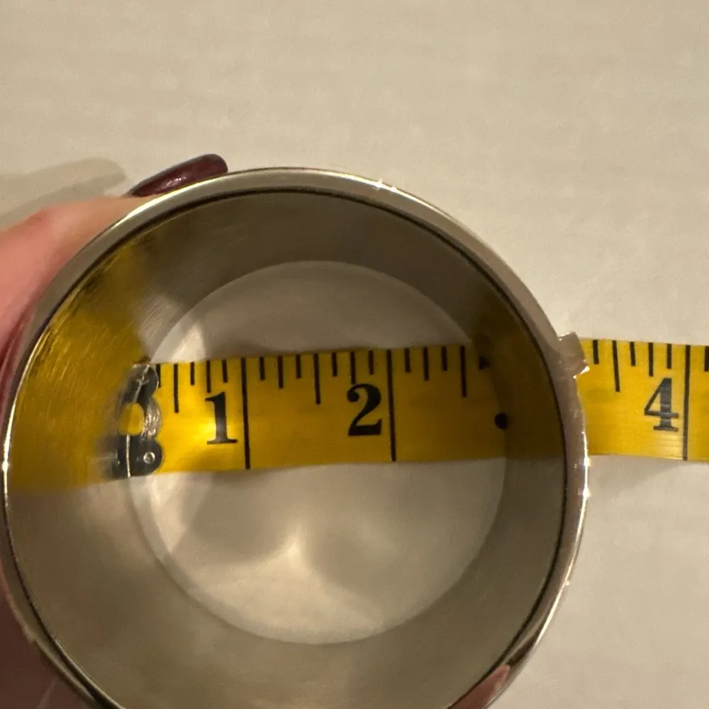 Vince Camuto Women’s Cuff Bracelet, Putty Gray & Silver, 2-1/2” Round, Jewelry - Image 9