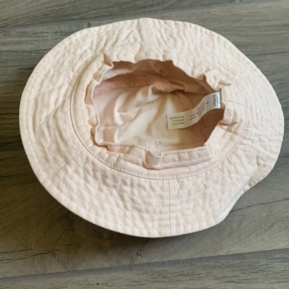 Urban outfitters pink bucket hat - Image 2