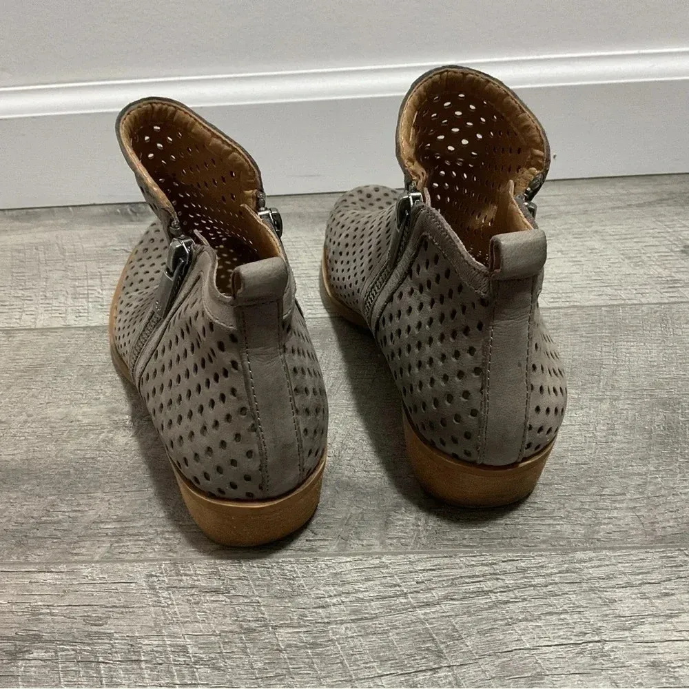 Lucky Brand Perforated Basel Ankle Boots Size 7‎ - Image 2