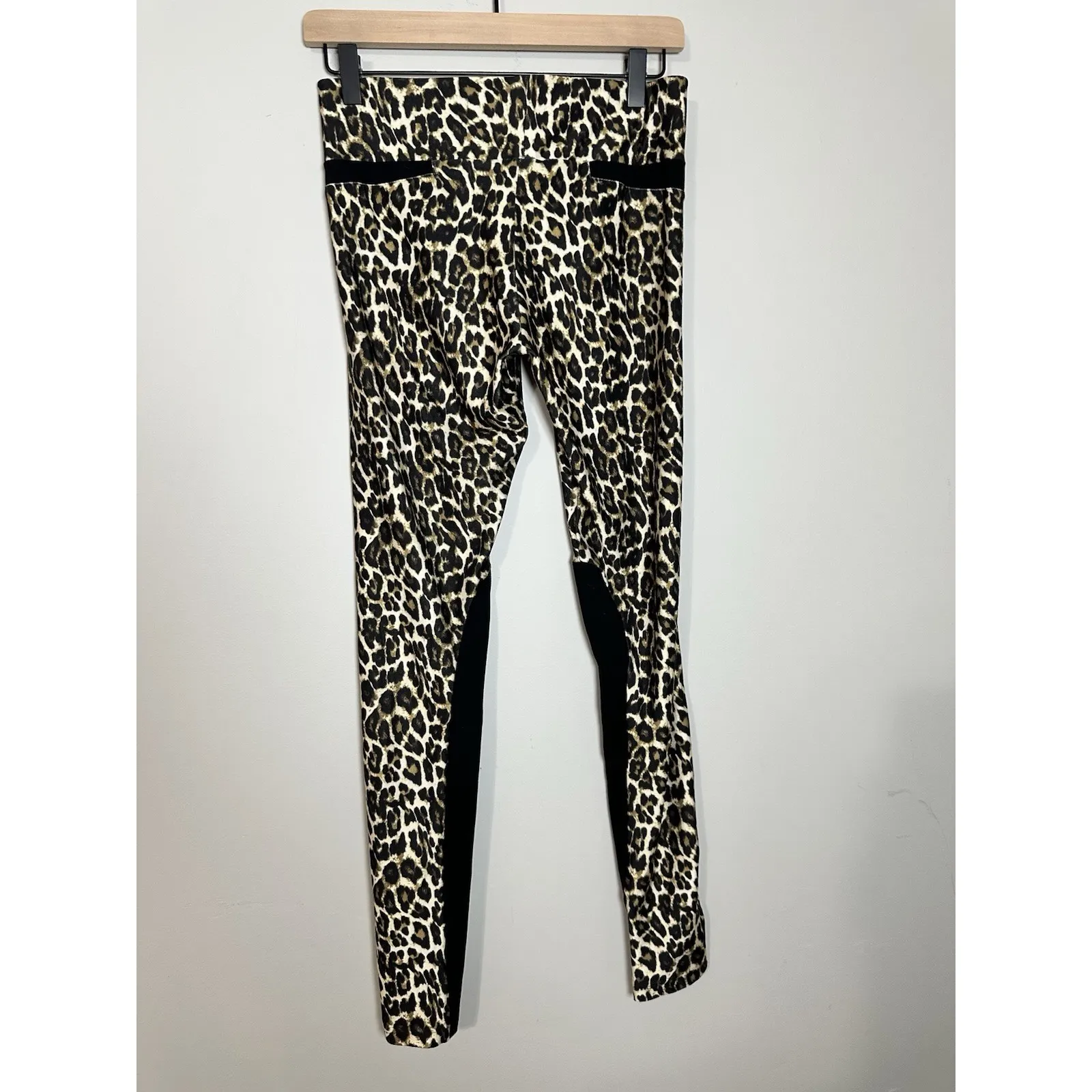 Daniela Corte 100% Silk Leopard Print Leggings - Image 4