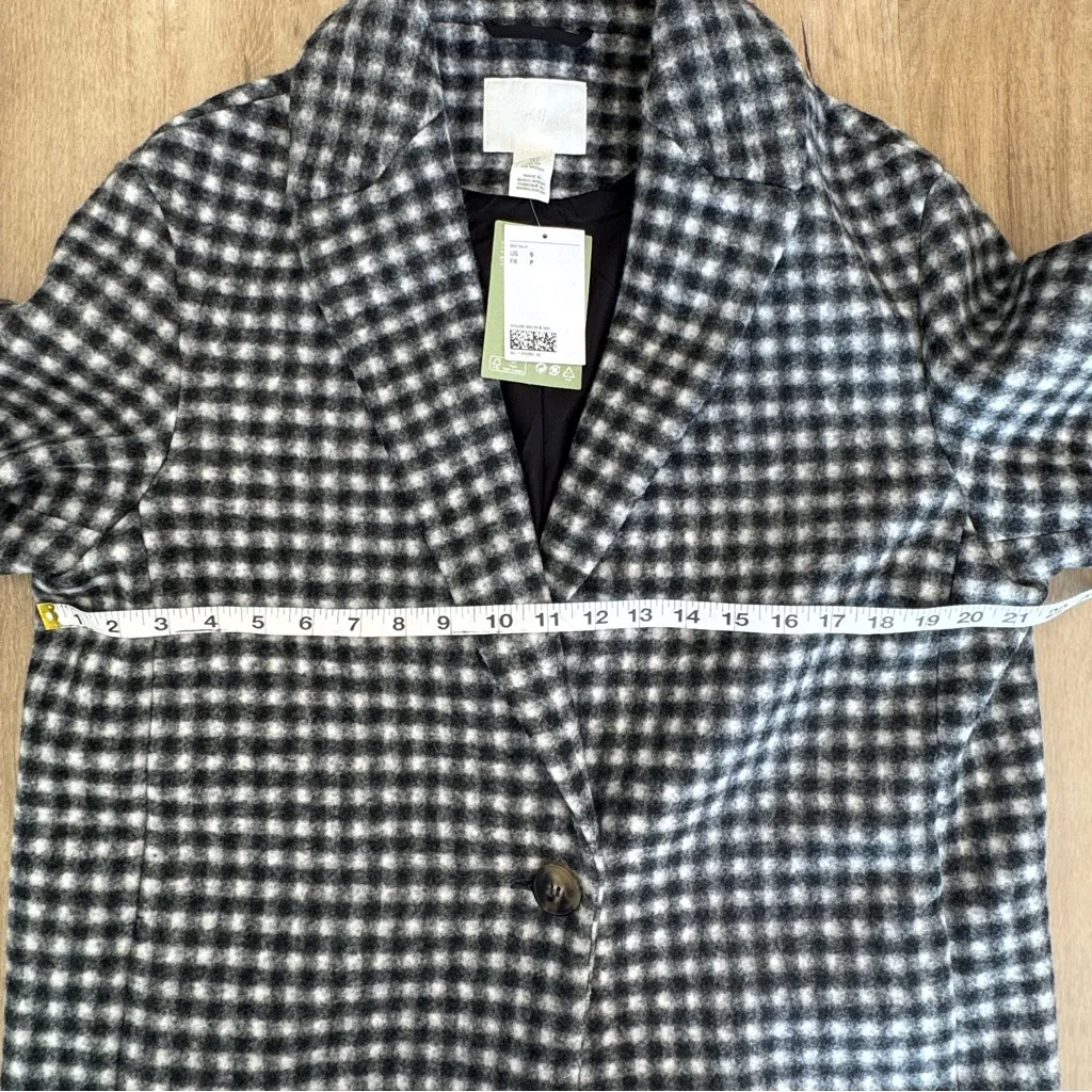 H&M Checkered Coat sz S - Image 4