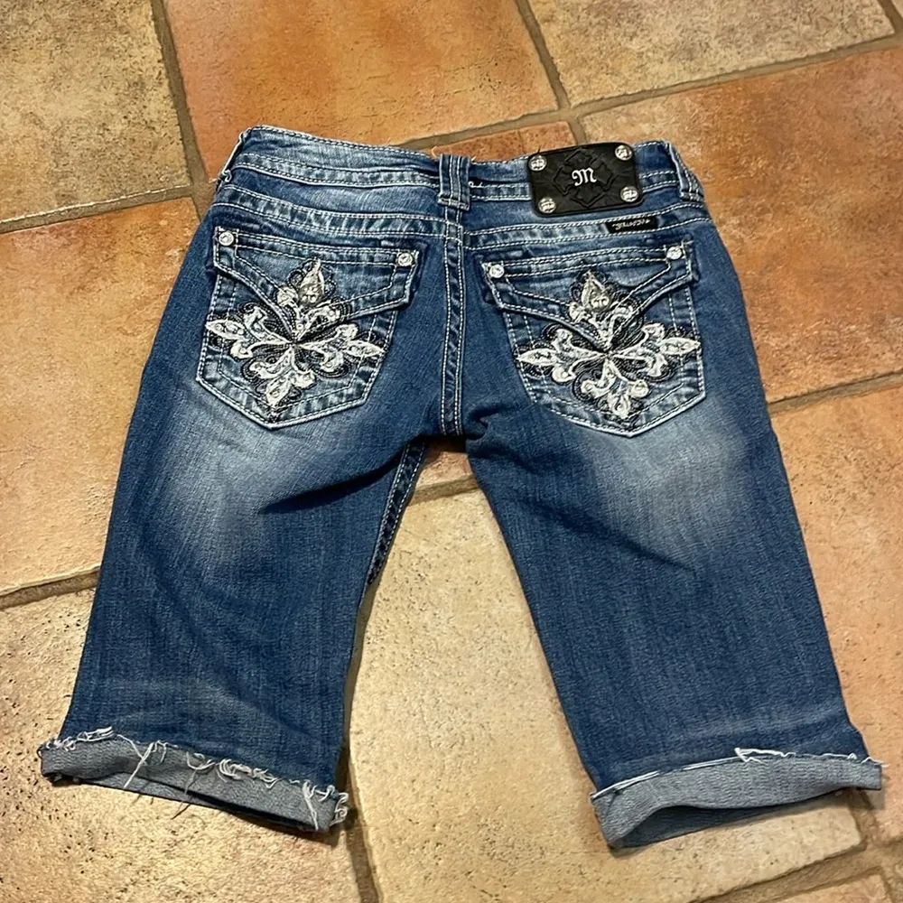 Miss Me Capri Bermuda shorts size 26 - Image 5