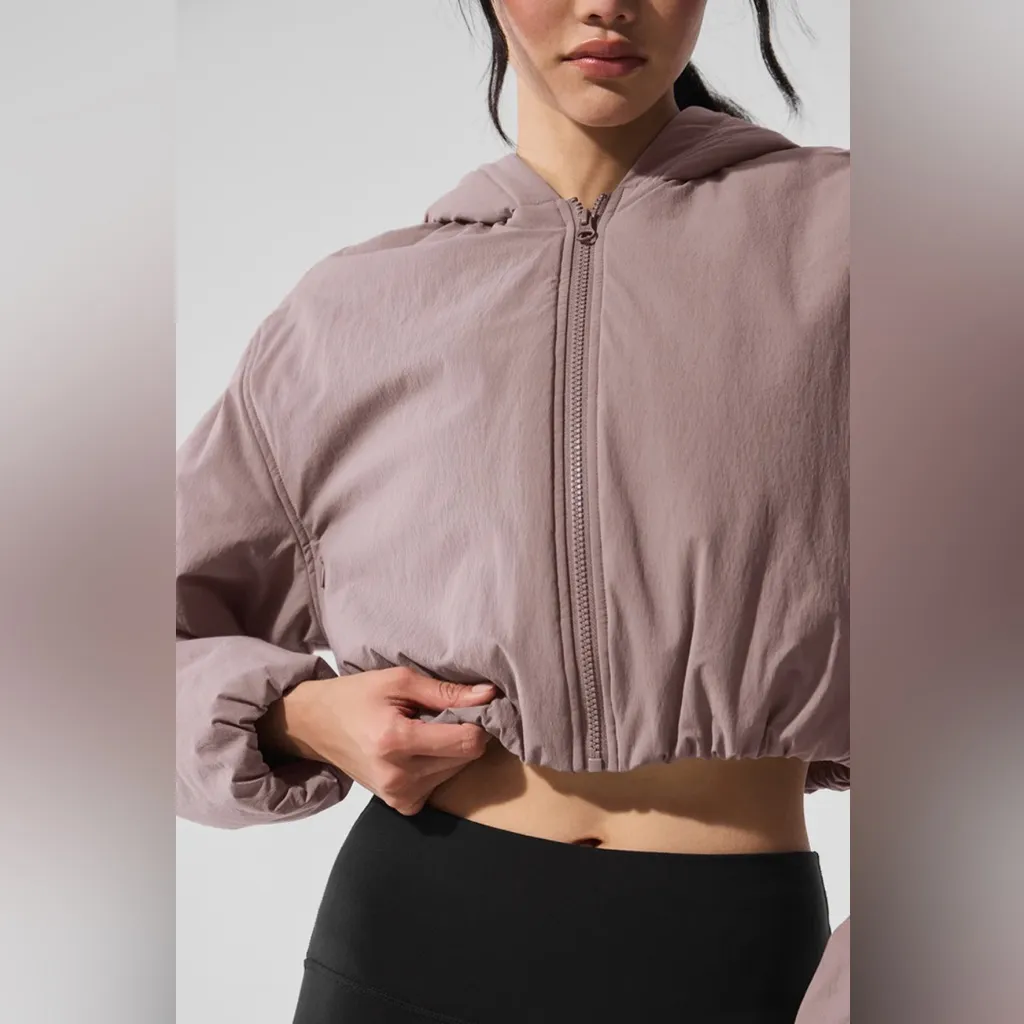 ALO Yoga NWT Cropped Mountain Peak Full Zip hoodie Jacket Mushroom Color Size L - Image 3