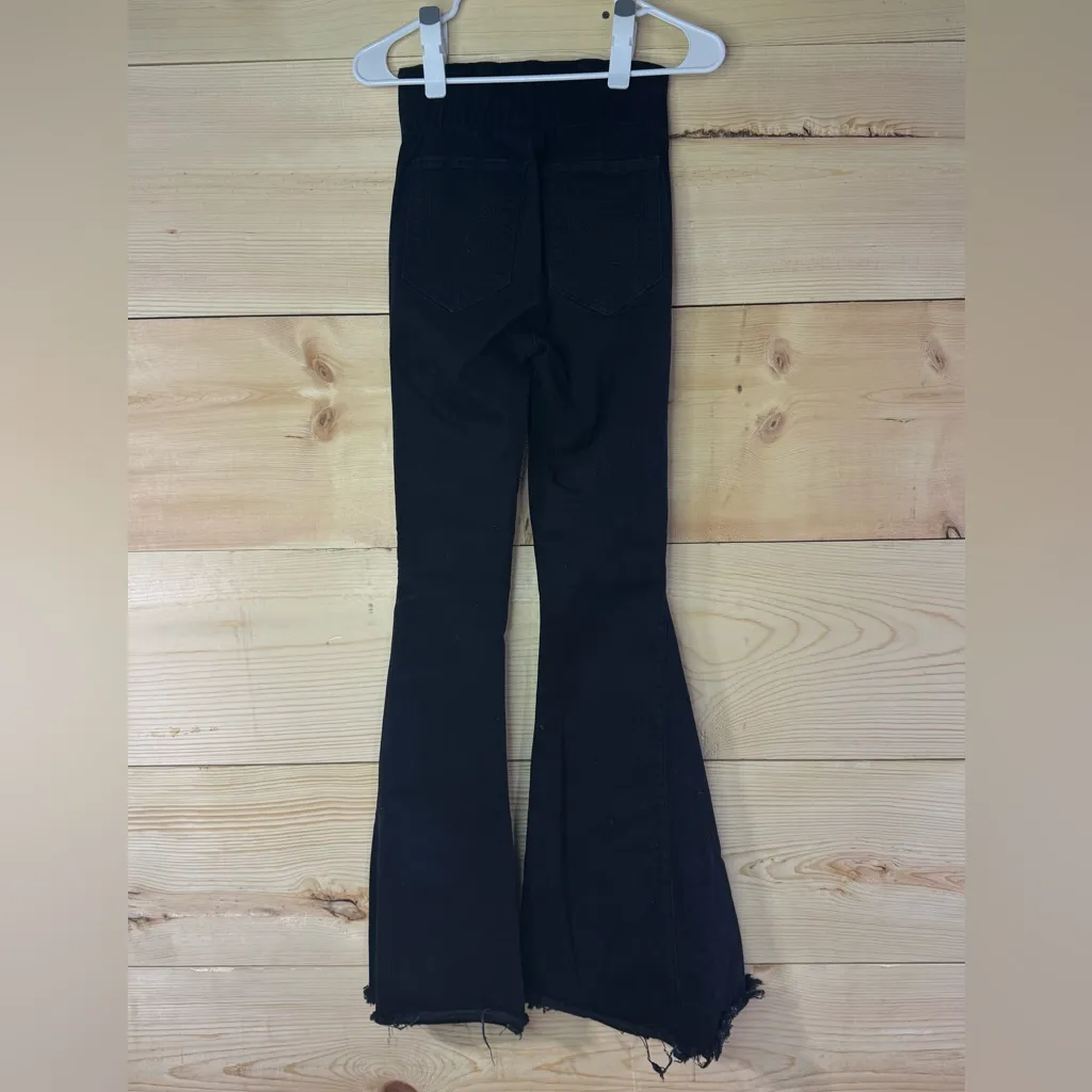 Mumu Blue Black Pull on Bell Bottoms - Image 4