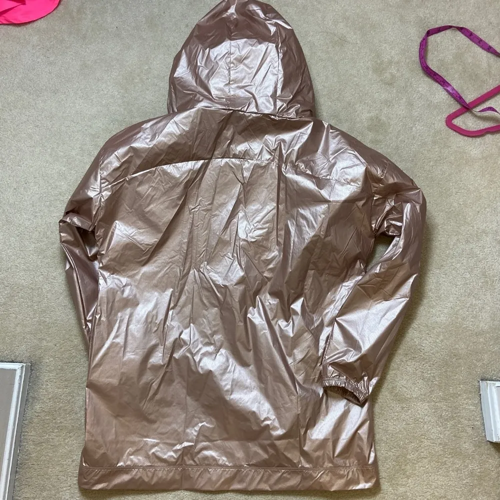 Under armour windproof hoodie. S - Image 8