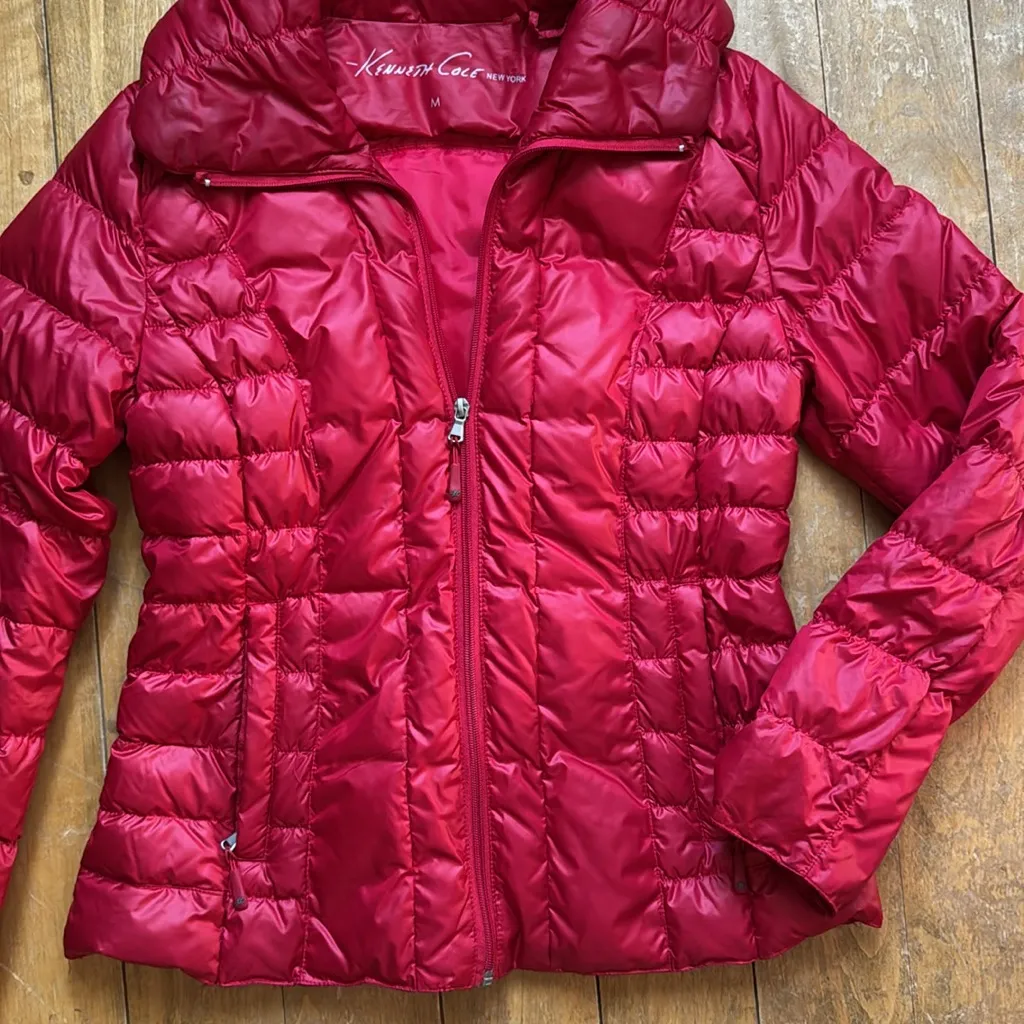 Kenneth Cole Cherry Red Puffer Jacket Medium - Image 4