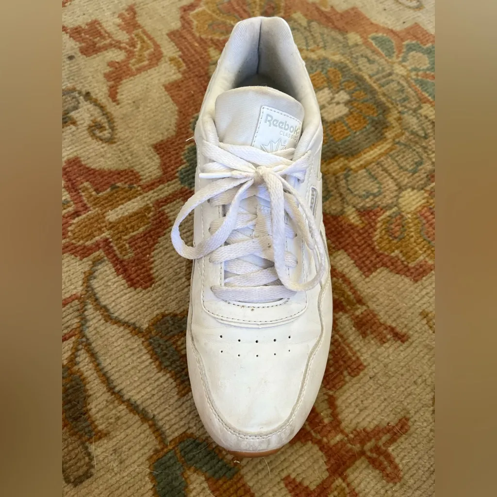 Reebok Classic White Lace-Up Shoes - Image 10