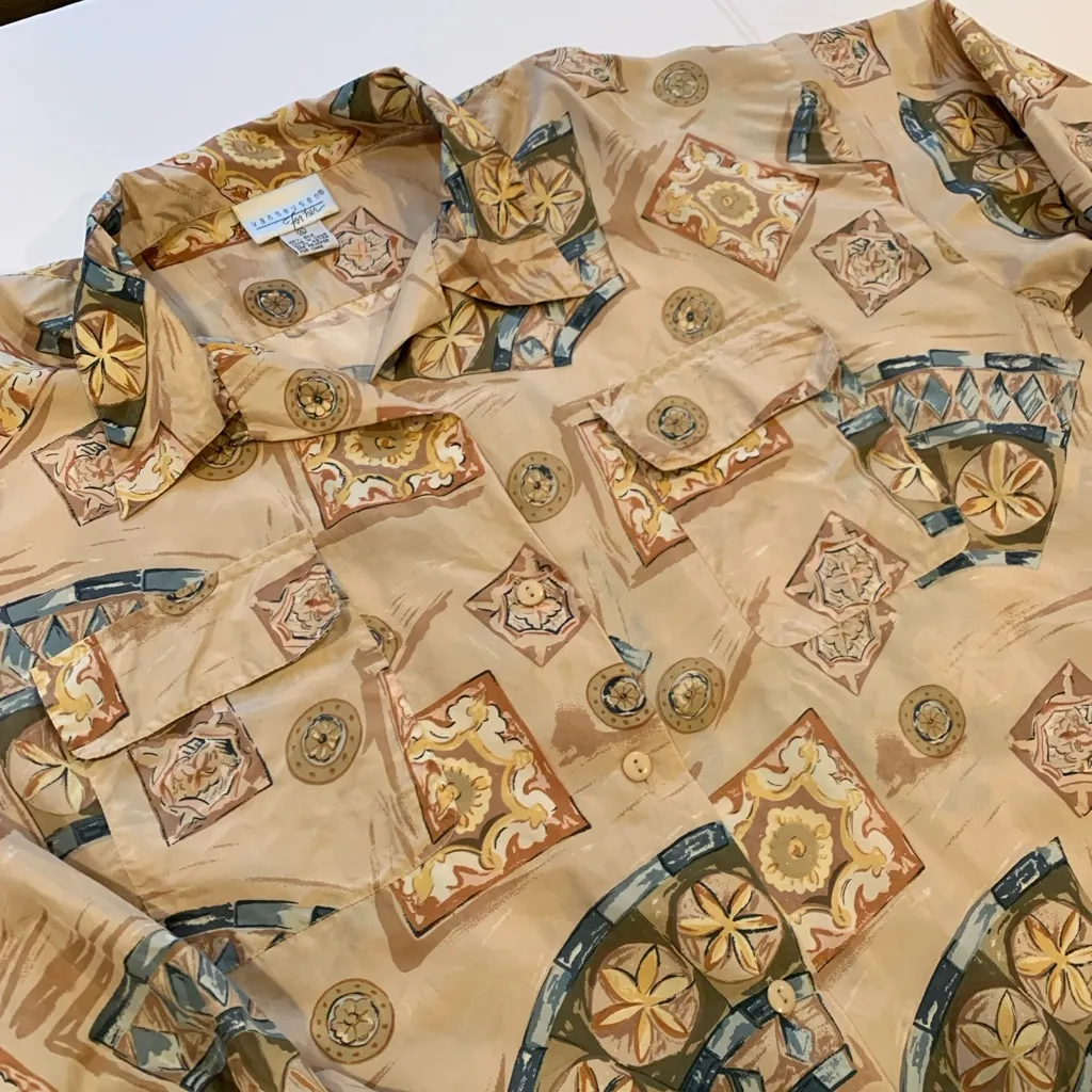 Vintage 60s Van Heusen for Her Beige Patterned Silk Button-Up Shirt Women’s XL - Image 8
