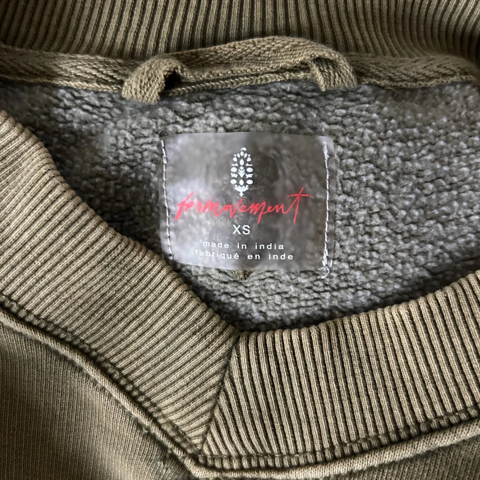 Free People Movement Olive Green V-Neck Cropped Sweatshirt Pullover Size XS - Image 6