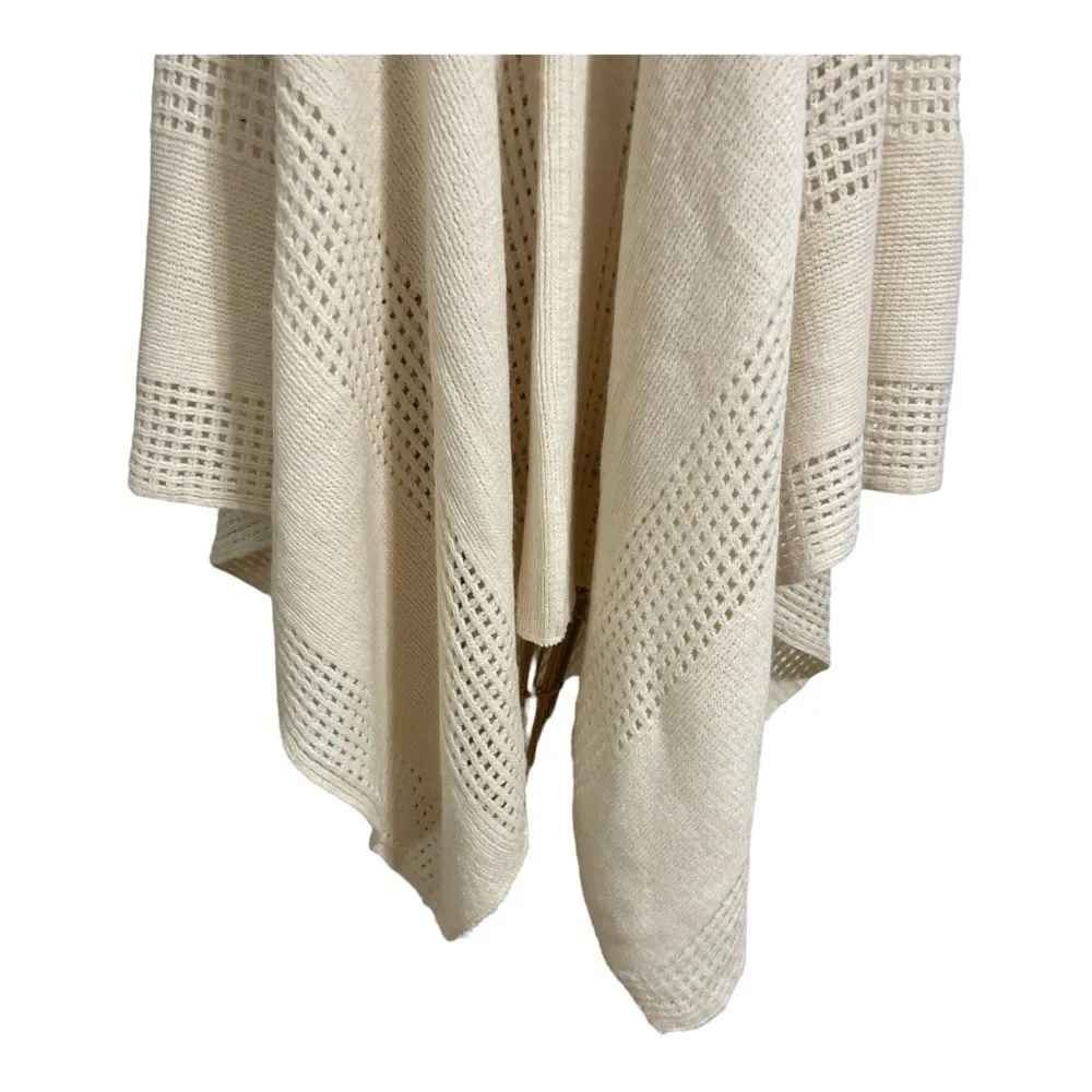 ANTHROPOLOGIE SLEEPING ON SNOW HOODED PONCHO
SWEATER SIZE OS
RARE - Image 5