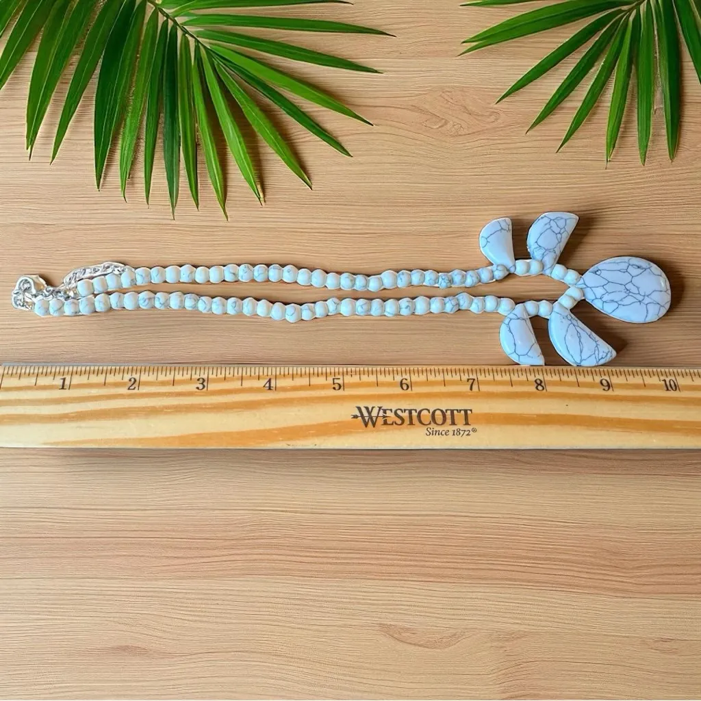 White Howlite Statement Necklace – Bold Marbled Stone Beads - Image 5