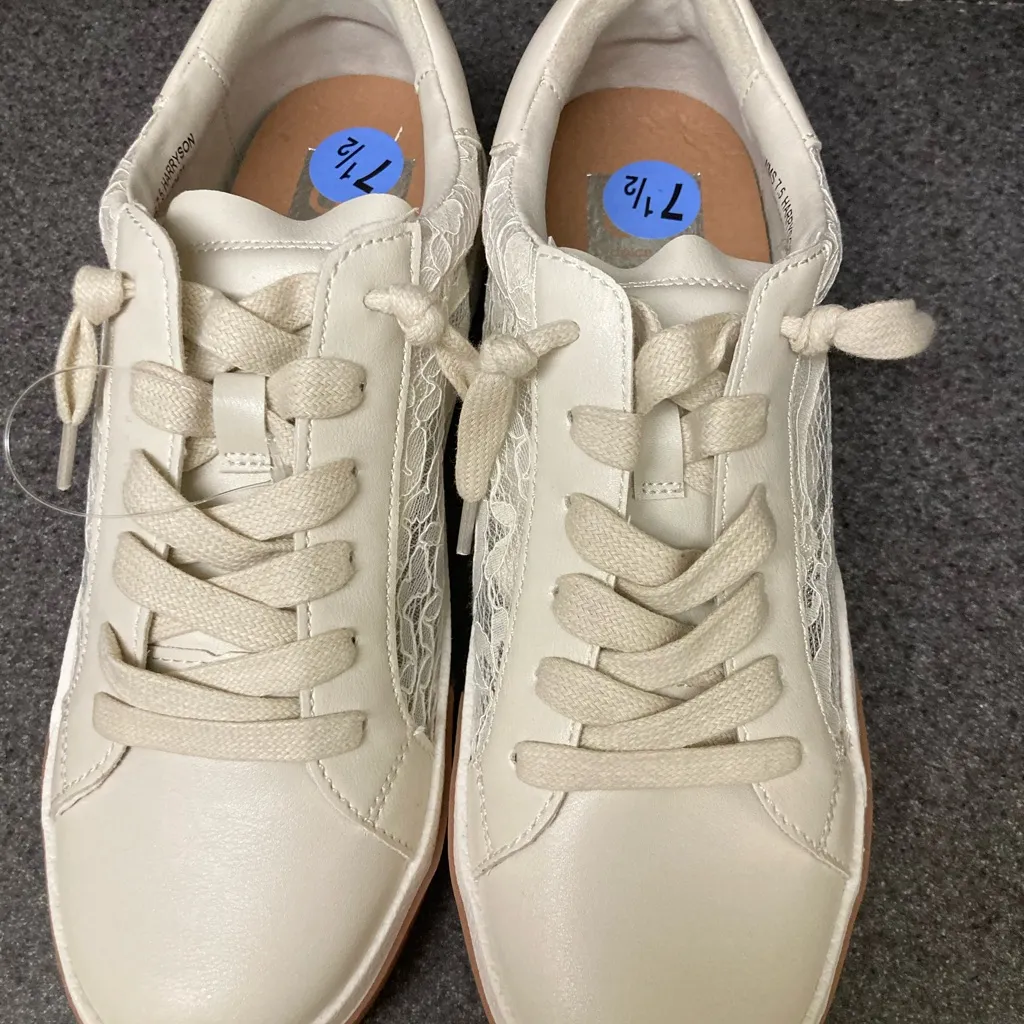 Dolce Vita Cream Women's Sneakers Size 7.5 - Image 2