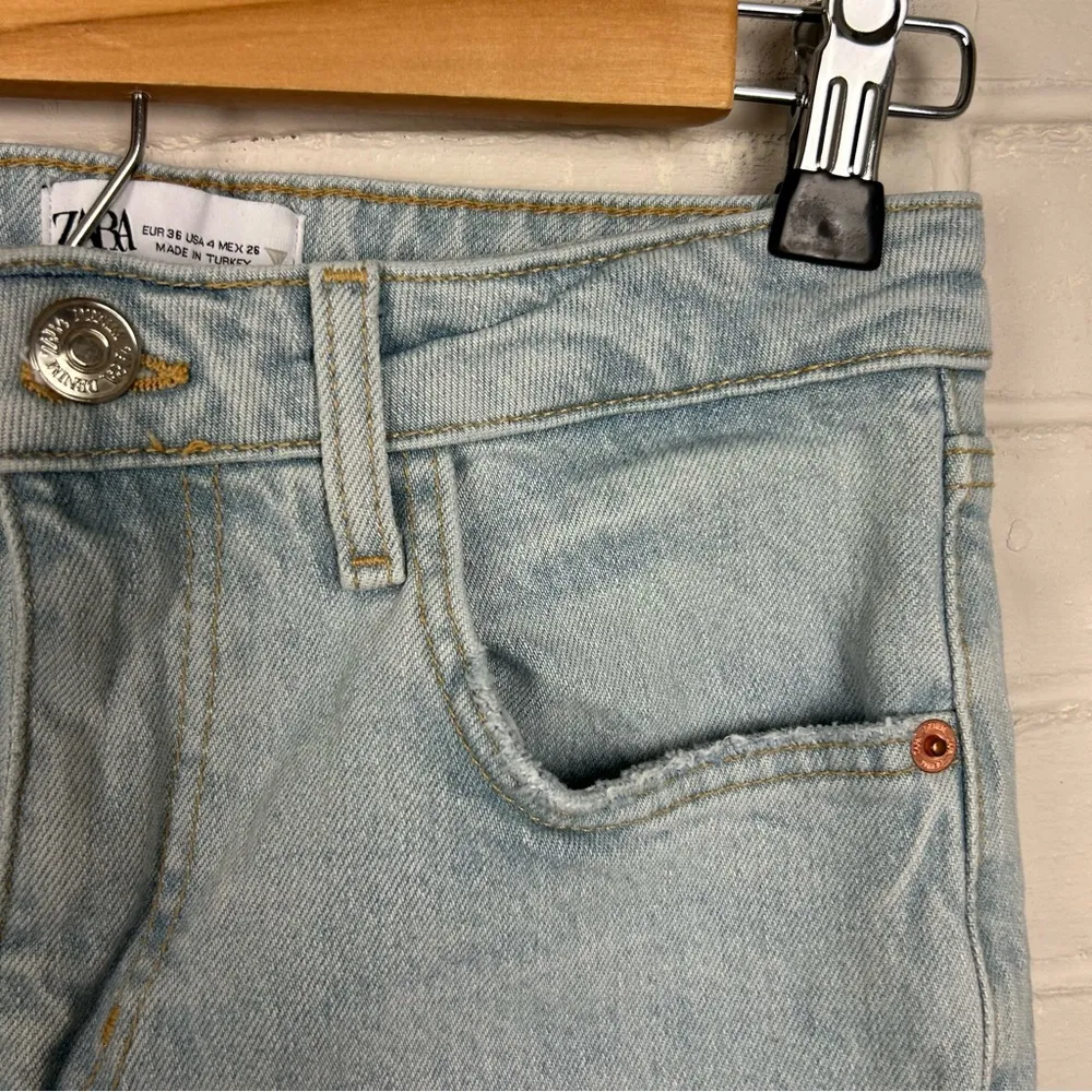 Zara Classic Straight Leg Distressed Jeans Size 4 - Image 8