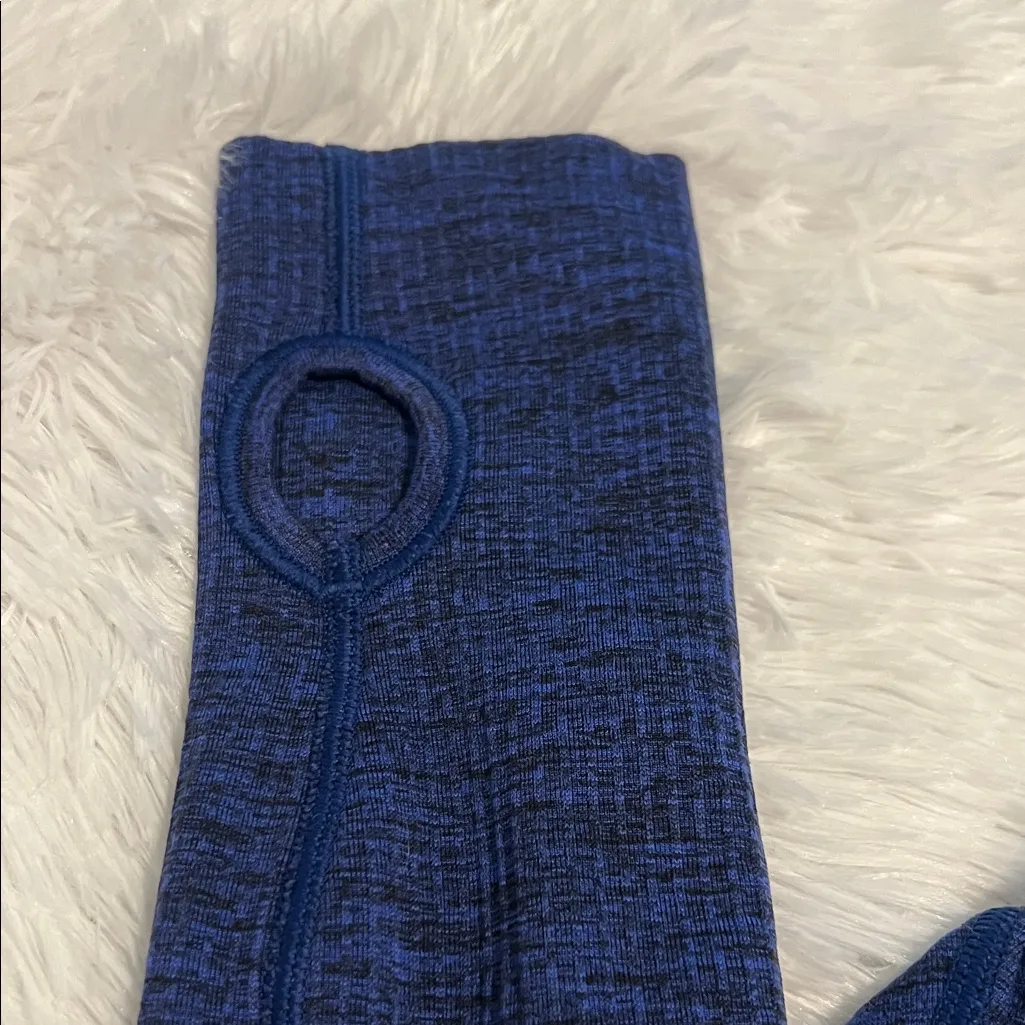 Lululemon  long sleeve blue shirt size 4 - Image 3