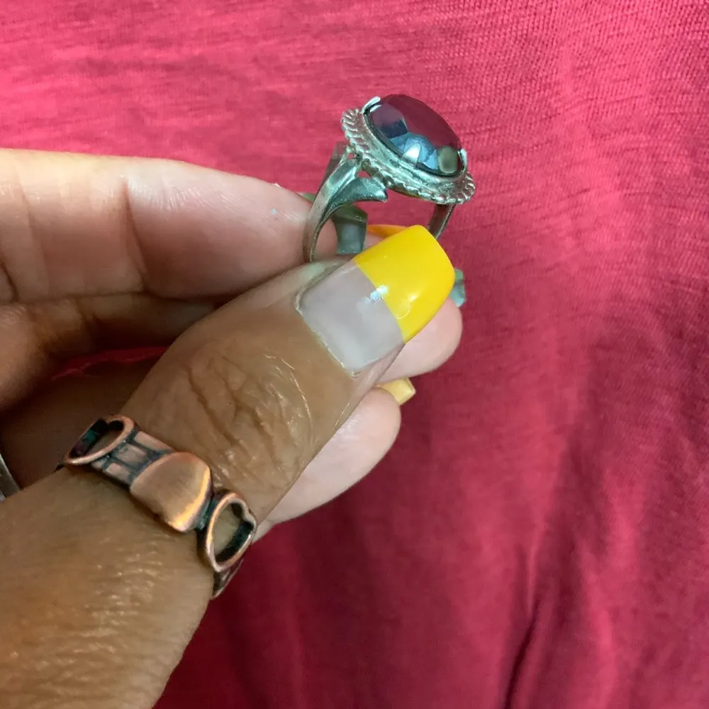 Elegant Sterling Silver 925 and Metallic Black Stone Ring - Image 2