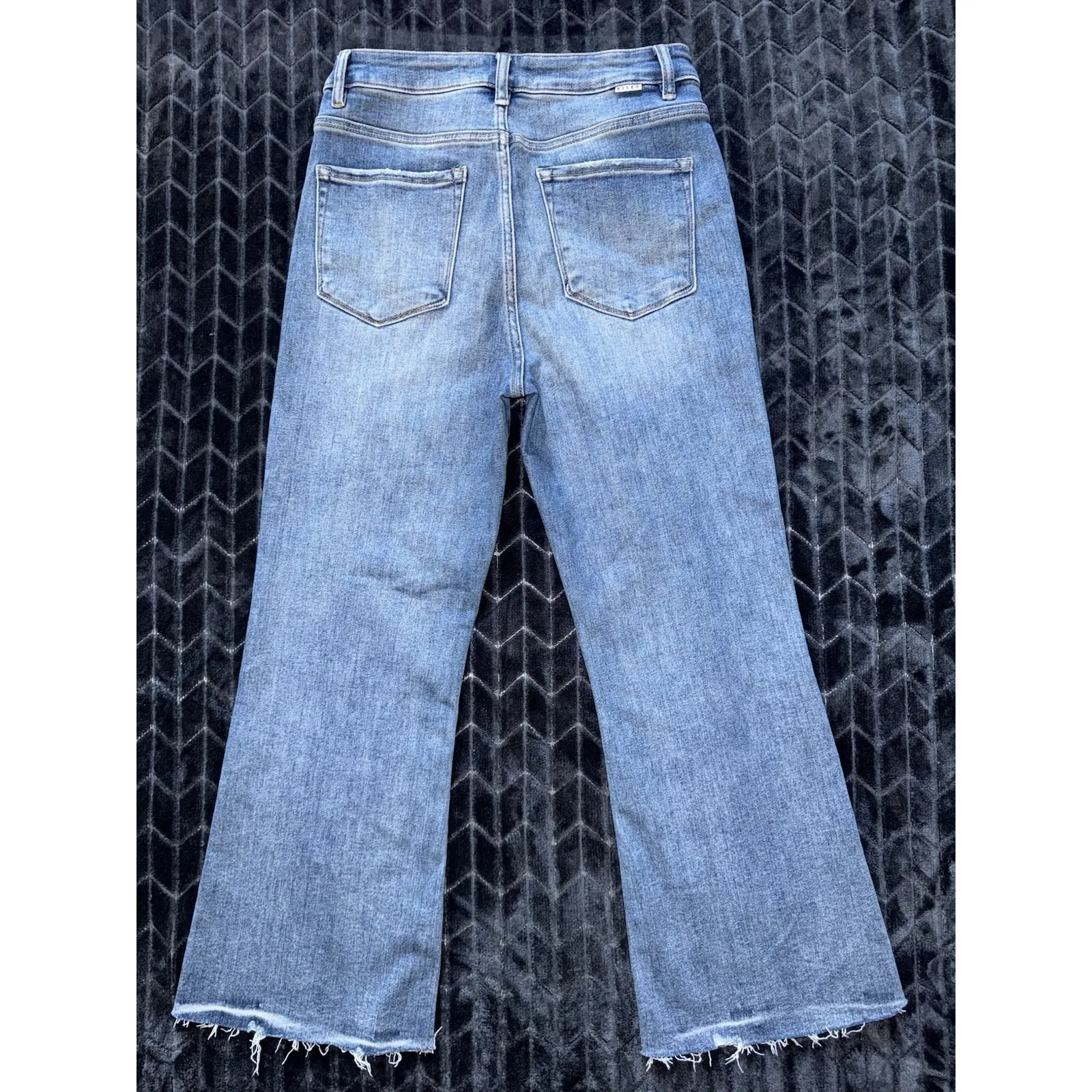 Risen Jeans Women's Blue Distressed Frayed Hem Flare Denim Size 29 - Image 6