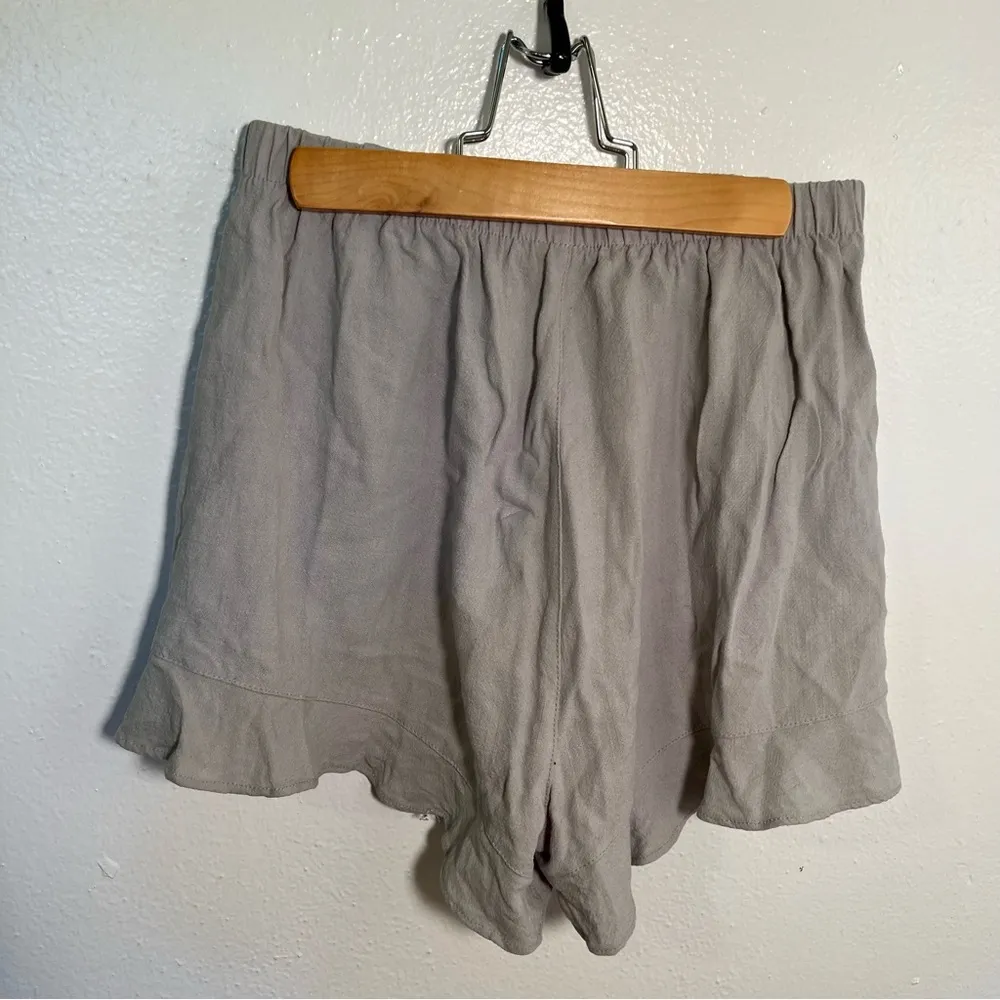 Casual Shorts Sage Green Gray Ruffle Hem - Image 7