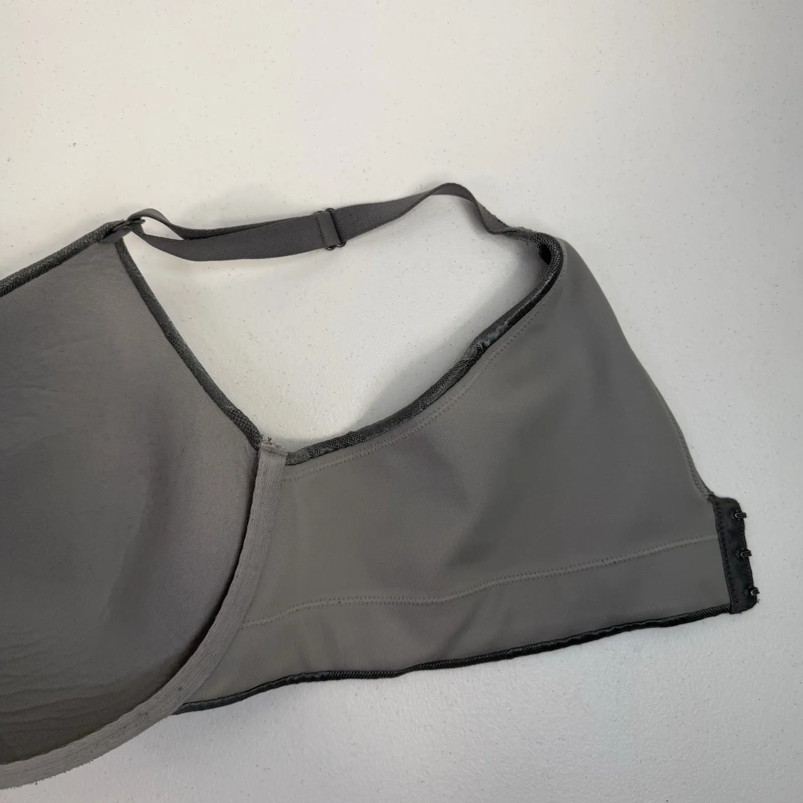 Cacique 40DD Invisible Lace Backsmoother Lightly Lined Full Coverage Bra Gray - Image 10