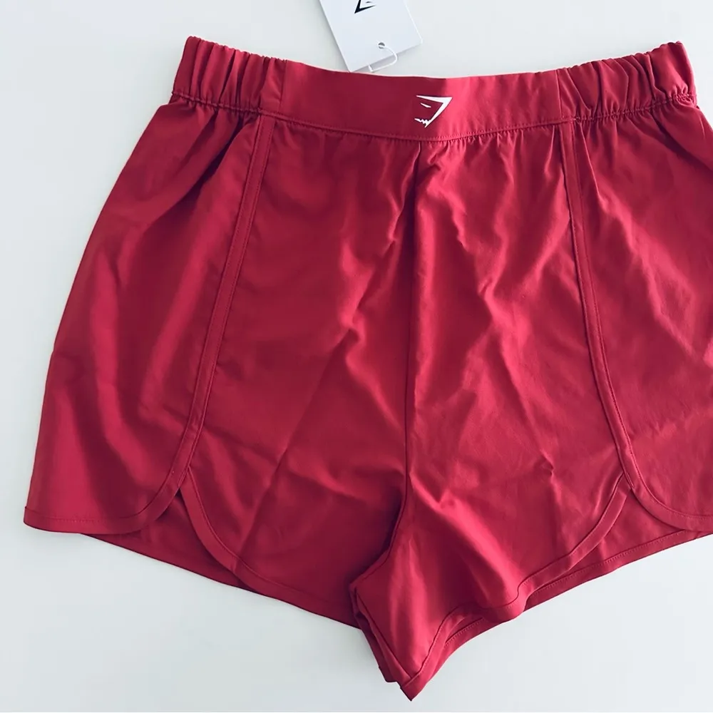 L/XL Scallop Hem Shaped Shorts & Adapt Fleck Seamless Halterneck Bra - Image 5