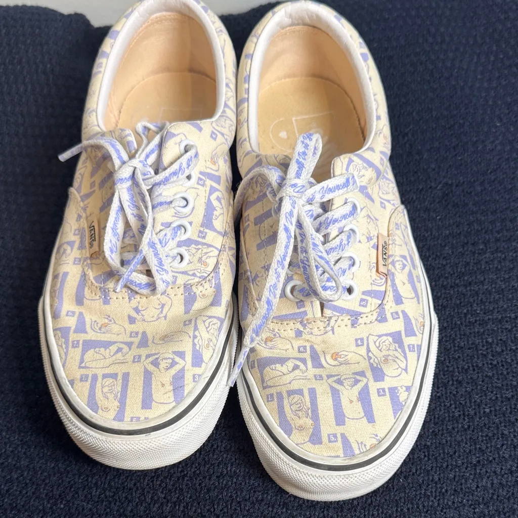Vans “breast cancer awareness” Cream and Purple Graphic Sneakers. Worn once! - Image 3