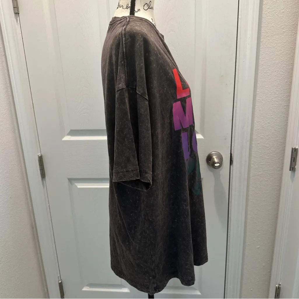 PINK Victoria's Secret Chacoal Tee - Image 5