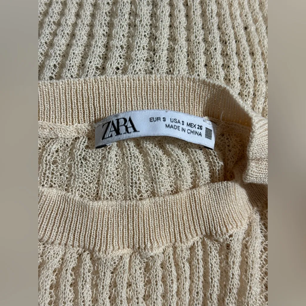 Zara Beige Ribbed Crop Top - Image 3