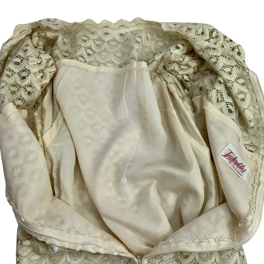 VINTAGE 1960s Indorables of California | S | Ivory Lace Scallop Mini Shift Dress - Image 6