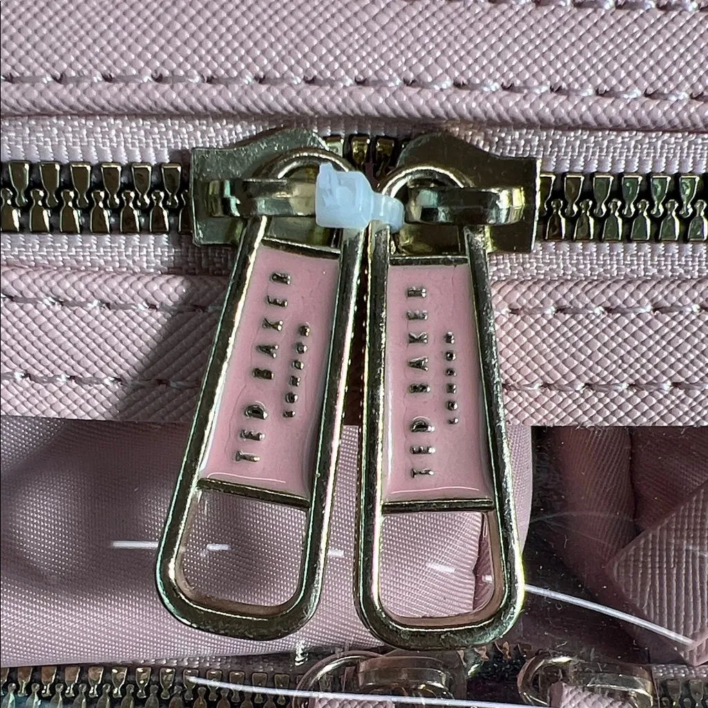 Ted Baker  | “Cloud Pink” 4pc Train Case Set - Image 7