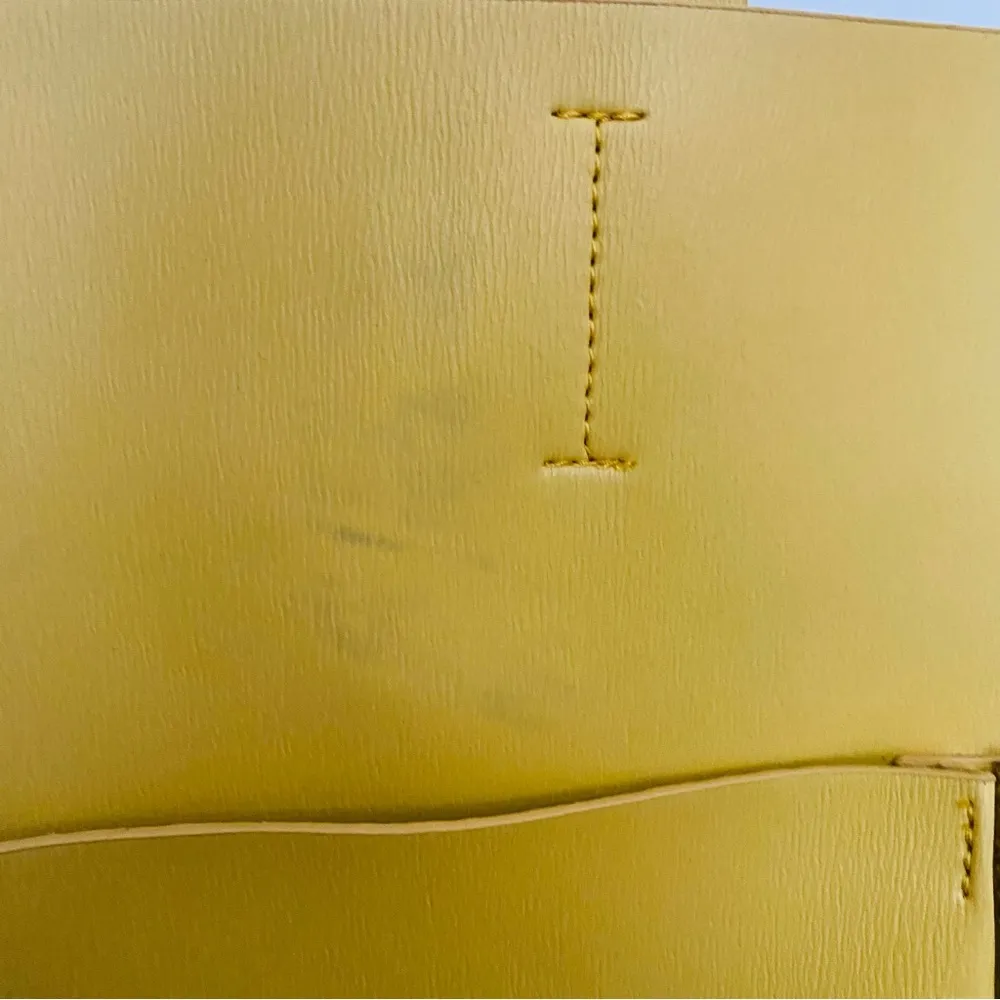 Neiman Marcus large bright yellow tote - Image 8