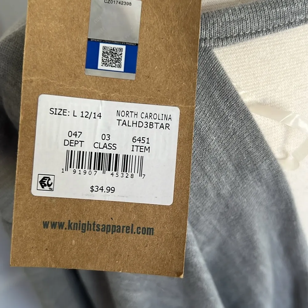 Rivalry Threads North Carolina sweatshirt size Large - Image 3