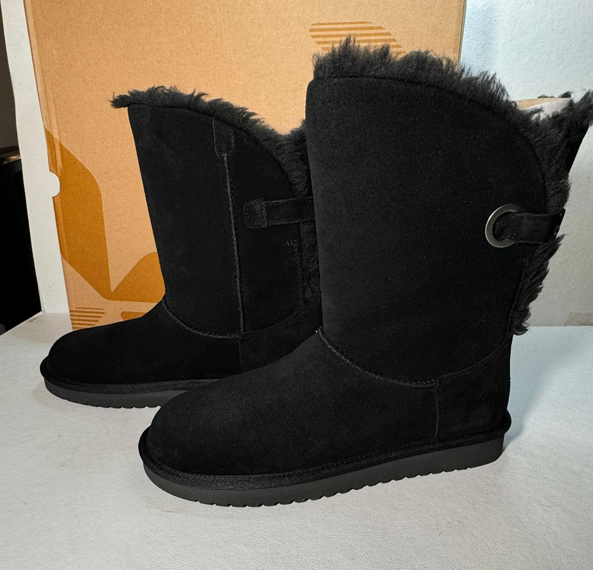 Koolaburra by Ugg Remley Short Boots casual classic comfy winter outdoor fall - Image 2