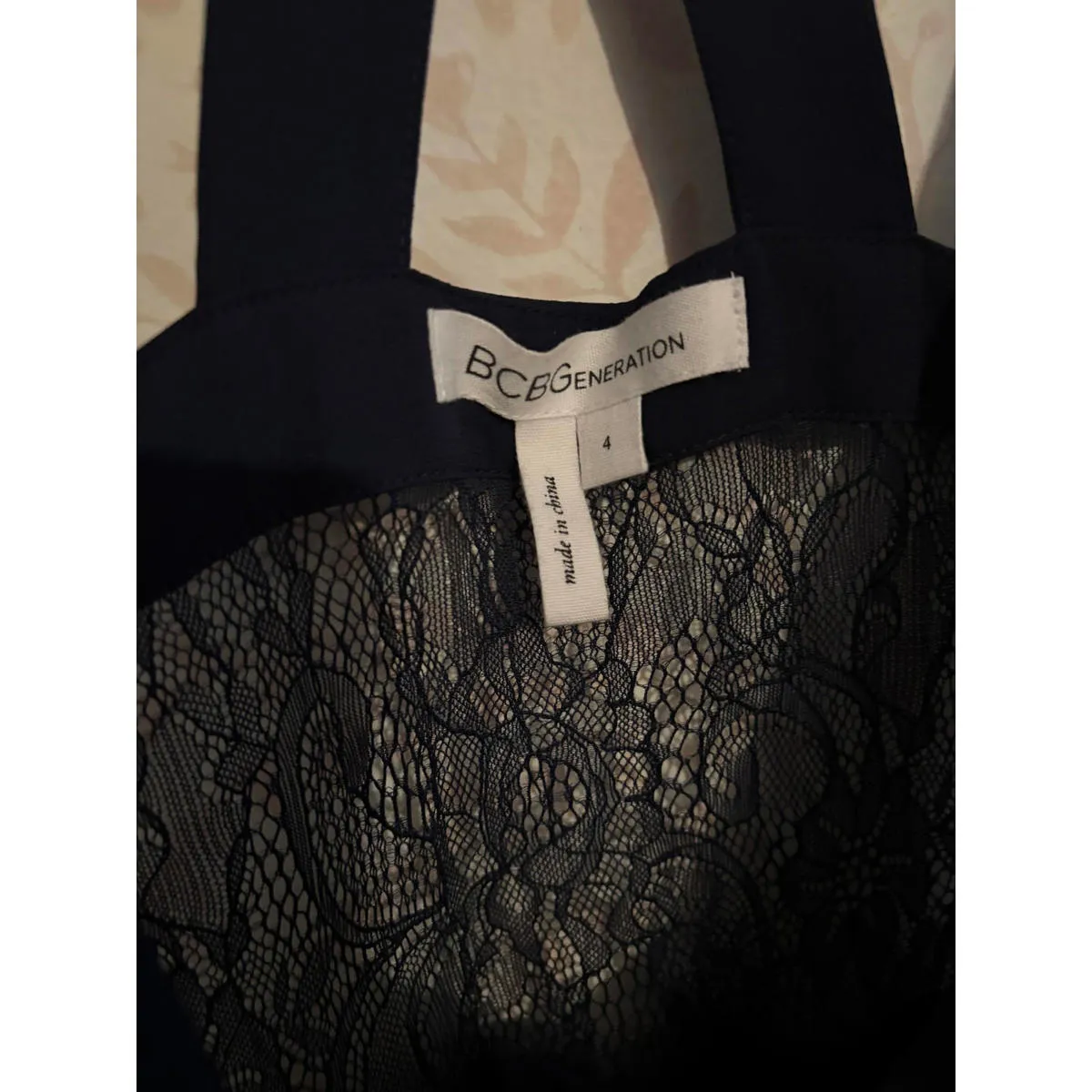 BCBGeneration Tiered Ruffle Dress Navy sz 4 semi-formal - Image 9