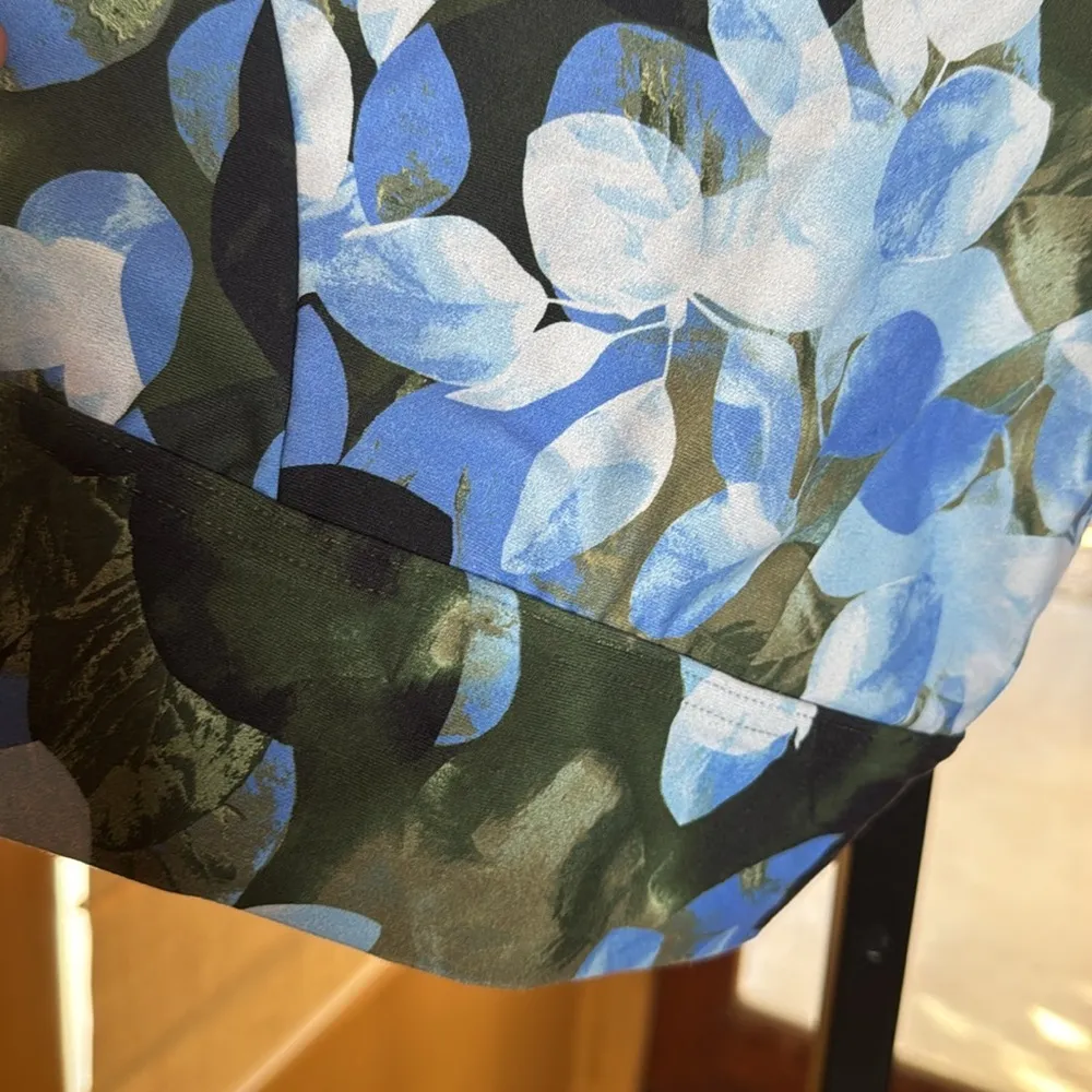 Aerie x Ally Raisman Floral Garden Blue Green Sports Bra Size Small - Image 4