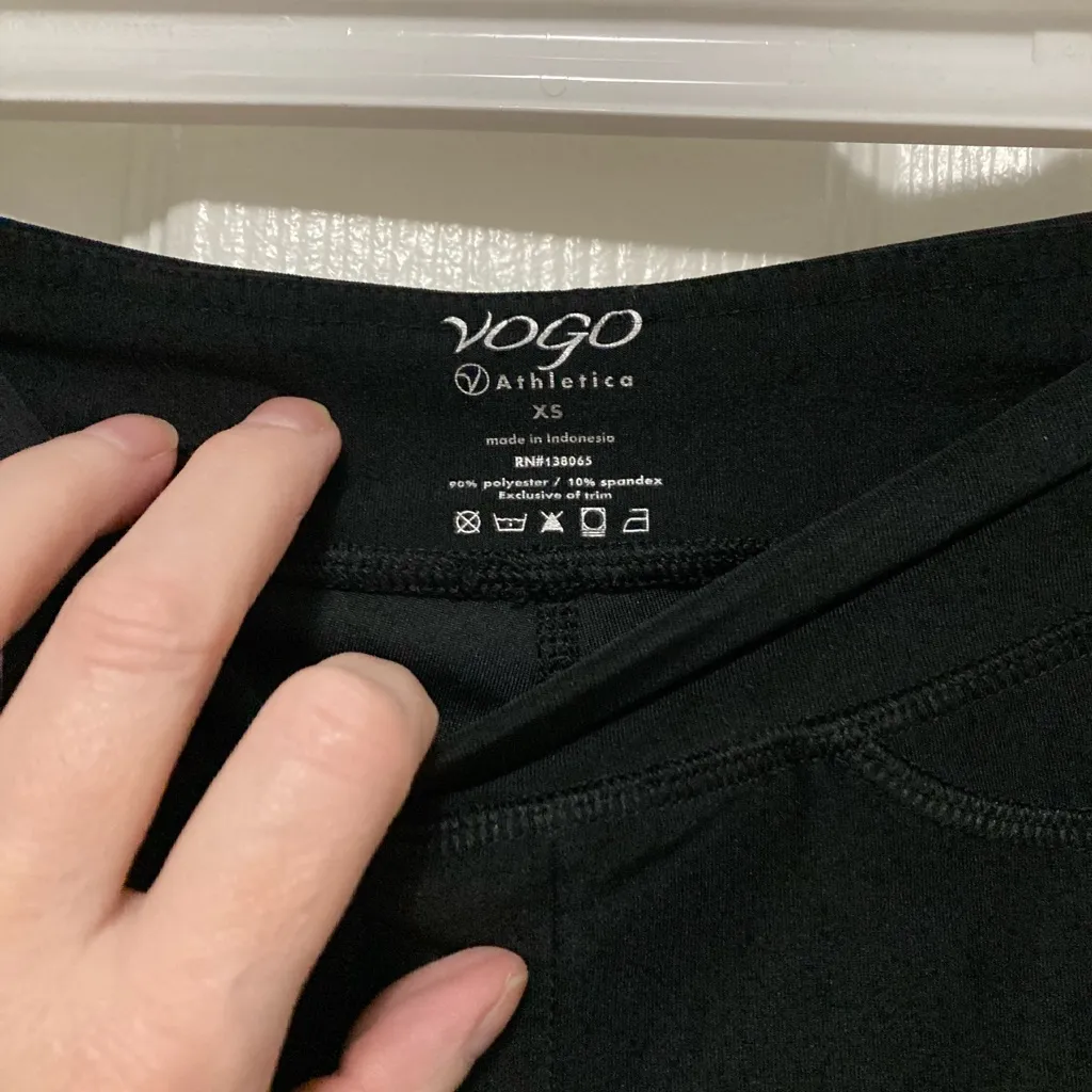 Vogo Athletica Black Cut Out Capris Size XS - Image 2