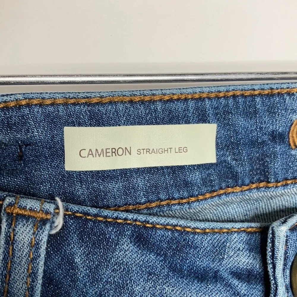 Kut from the Kloth Cameron straight leg Jeans Size 4 - Image 3