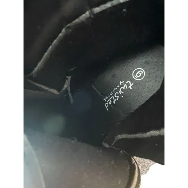 Twisted  black Booties Size 6 - Image 9