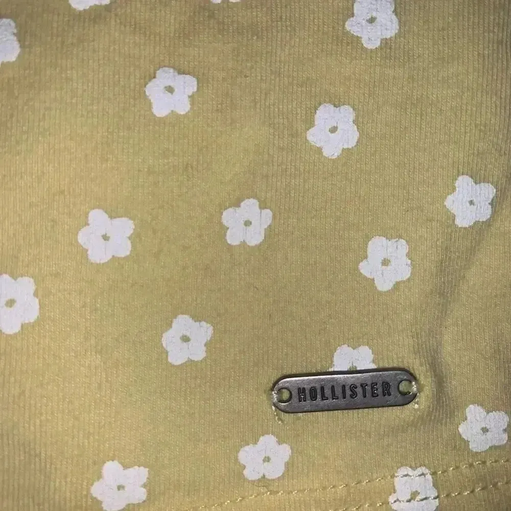 Hollister wrap cropped cami - Image 3