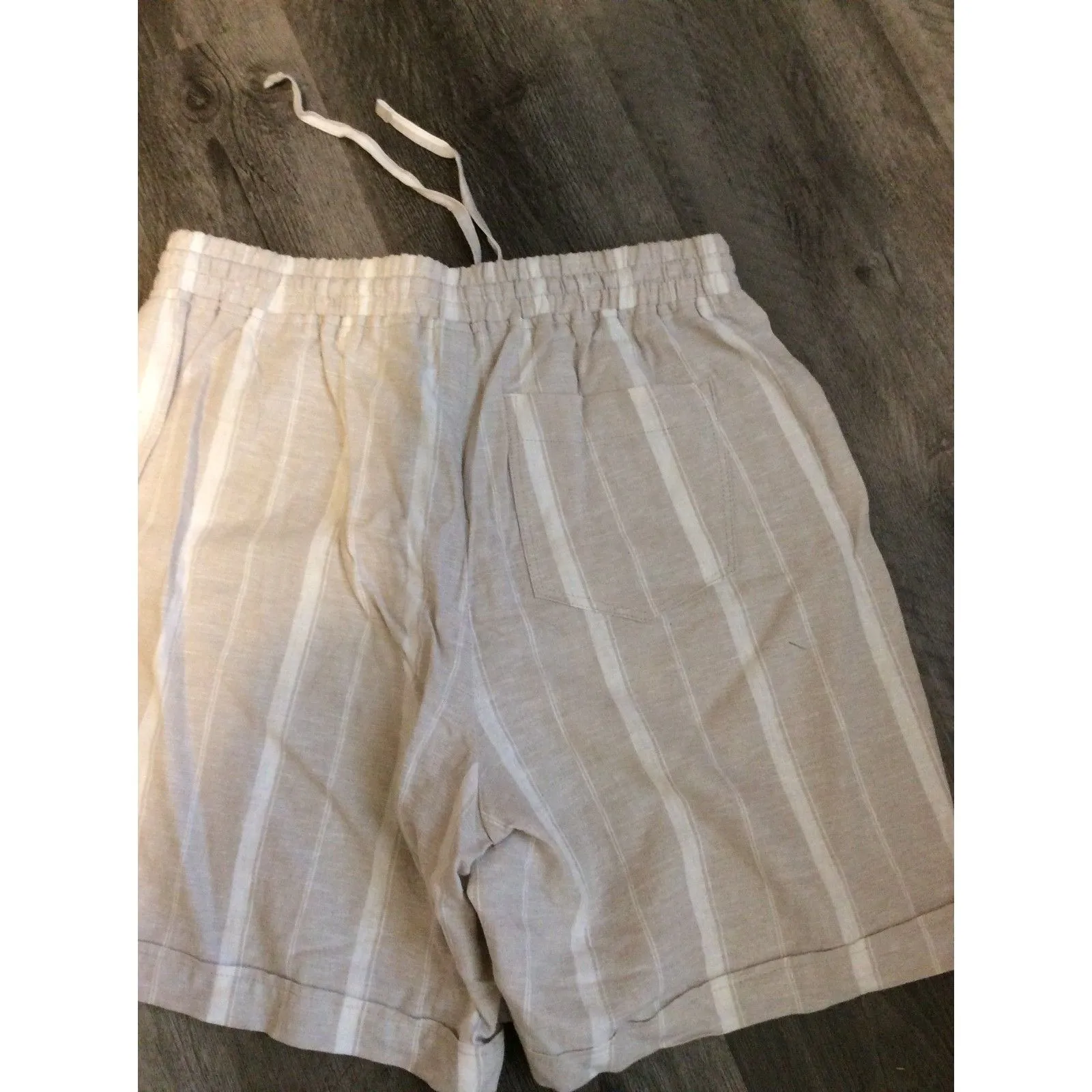Linen Blend Cuff Pull Up waist shorts neutral front pockets Medium M Vanderbilt - Image 2