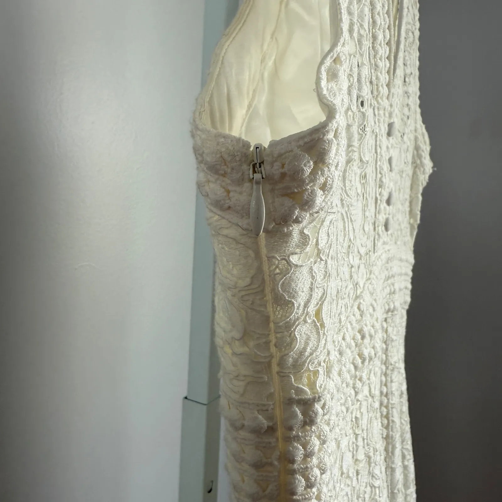Bardot White‎ embroidered midi cocktail dress luxury party knee length size M - Image 8