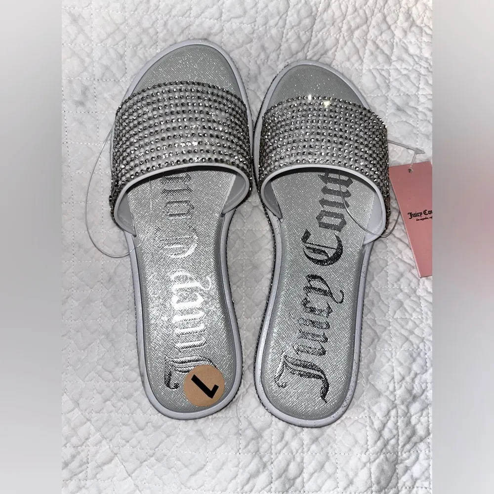 Juicy Couture Sparkly Yrie Slider Sandals sz 7 NWT - Image 4